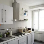 Rivapartments アパート *